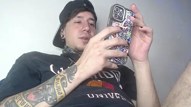 Snapshot of AndyBetti chatting on 01/14/26, 05:02 AndyBetti online show from 01/14/26, 05:02