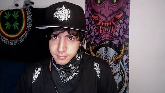 Snapshot of AndyBetti chatting on 04/09/26, 12:54 AndyBetti online show from 04/09/26, 12:54