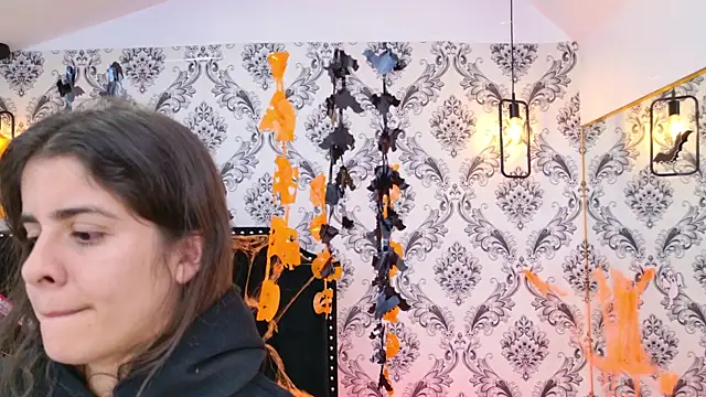 LexaDeRusso online show from 10/27/25, 03:10