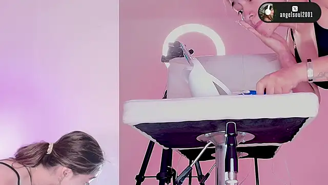 Angelst   online show from 03/06/26, 08:22