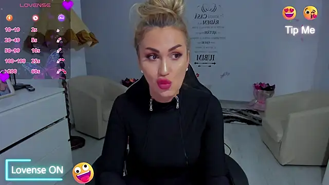 GlossyDiamondX online show from 03/28/26, 10:26