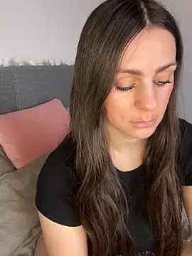 Snapshot of Loella-Rose chatting on 01/15/25, 09:24 Loella-Rose online show from 01/15/25, 09:24