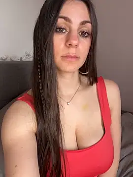 Snapshot of Loella-Rose chatting on 03/21/25, 08:39 Loella-Rose online show from 03/21/25, 08:39