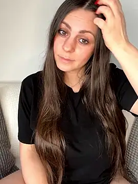 Snapshot of Loella-Rose chatting on 01/11/26, 01:38 Loella-Rose online show from 01/11/26, 01:38