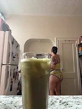 quinnmariexo online show from 04/15/26, 04:03