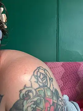 quinnmariexo online show from 04/17/26, 10:13