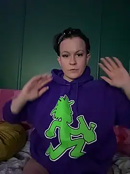 quinnmariexo online show from 04/21/26, 02:26