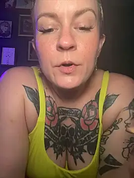 quinnmariexo online show from 07/18/26, 11:52
