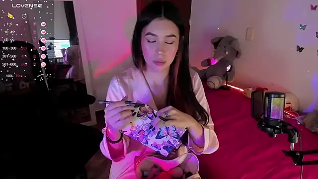 Snapshot of youpinkgirl_ chatting on 12/31/24, 01:57 youpinkgirl  online show from 12/31/24, 01:57