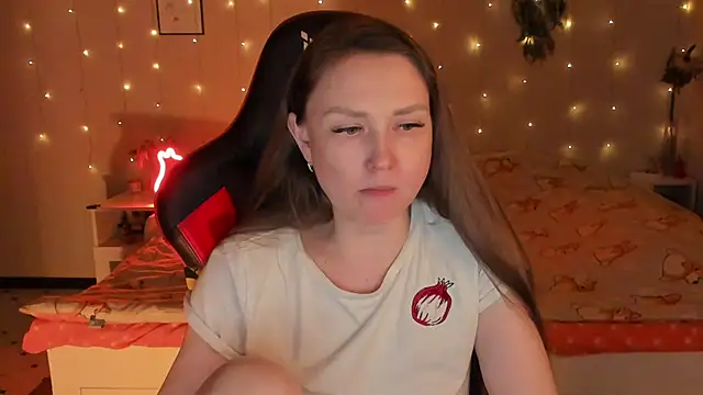 desperatehousewife   online show from 04/22/26, 08:10