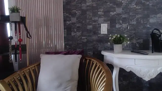 BondageGirl Ks online show from 12/03/25, 12:58