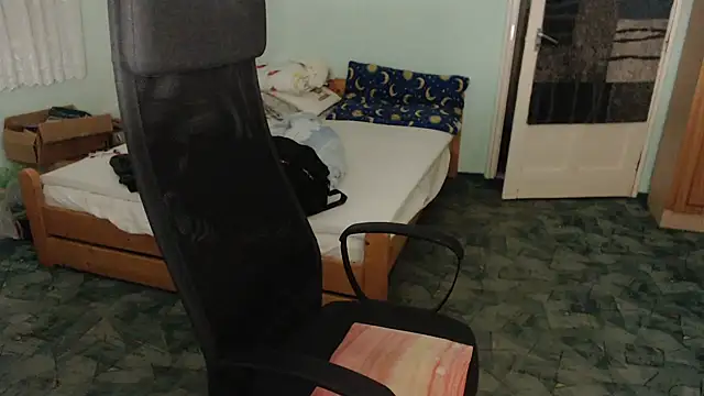 Snapshot of RealManHaveHairy chatting on 01/08/25, 06:52 RealManHaveHairy online show from 01/08/25, 06:52