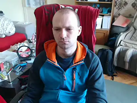 Snapshot of RealManHaveHairy chatting on 02/04/25, 11:05 RealManHaveHairy online show from 02/04/25, 11:05