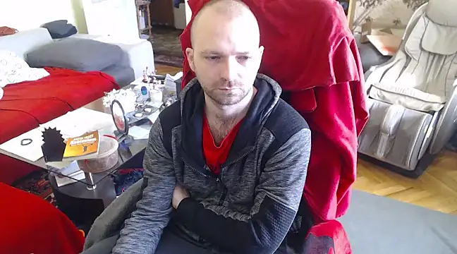 Snapshot of RealManHaveHairy chatting on 02/11/25, 11:32 RealManHaveHairy online show from 02/11/25, 11:32