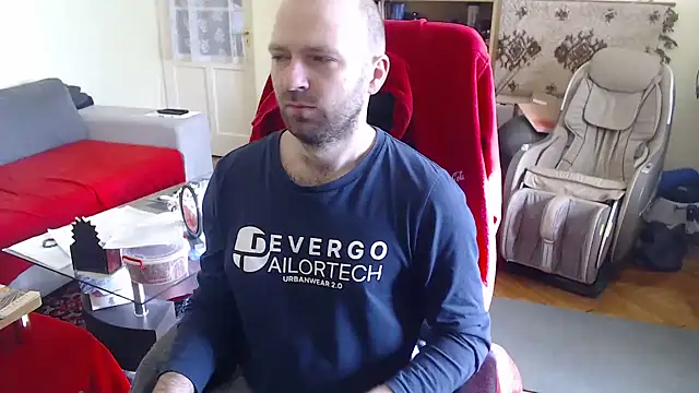 Snapshot of RealManHaveHairy chatting on 02/15/25, 08:54 RealManHaveHairy online show from 02/15/25, 08:54