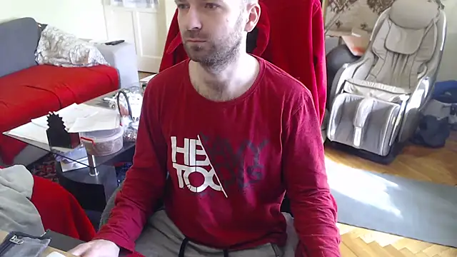 Snapshot of RealManHaveHairy chatting on 02/16/25, 10:32 RealManHaveHairy online show from 02/16/25, 10:32