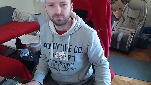 Snapshot of RealManHaveHairy chatting on 02/16/25, 02:10 RealManHaveHairy online show from 02/16/25, 02:10