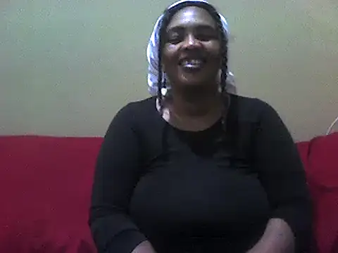 Snapshot of SexxyBoob chatting on 03/15/25, 07:38 SexxyBoob online show from 03/15/25, 07:38