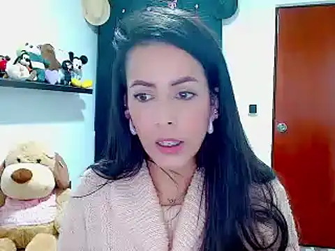 ella peck online show from 12/18/24, 02:42