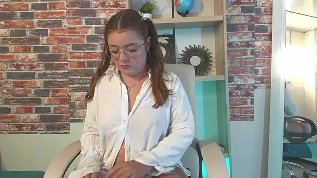 maddy066 online show from 11/19/25, 01:27