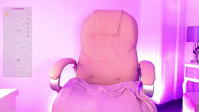 Snapshot of keily_gh1 chatting on 12/12/24, 05:20 keily gh1 online show from 12/12/24, 05:20