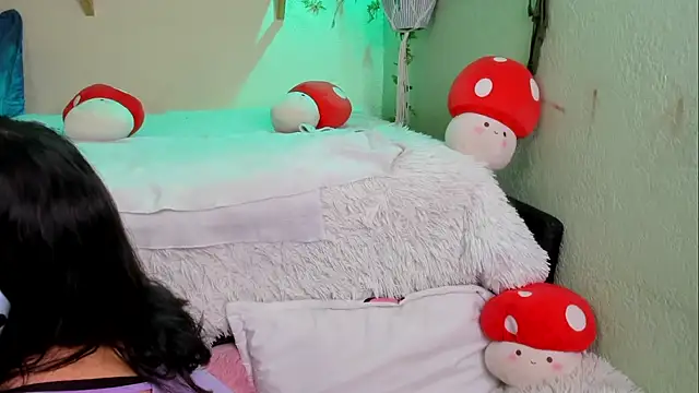 MiaaRose online show from 11/26/25, 05:03