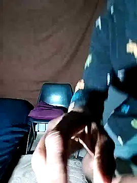 Snapshot of Fuckbudiez chatting on 09/29/25, 06:46 Fuckbudiez online show from 09/29/25, 06:46