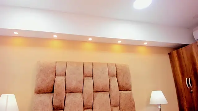 Snapshot of MiiaHot chatting on 02/22/26, 08:07 MiiaHot online show from 02/22/26, 08:07