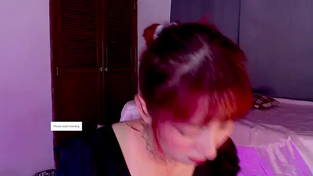 lanaturner  online show from 11/10/25, 10:20