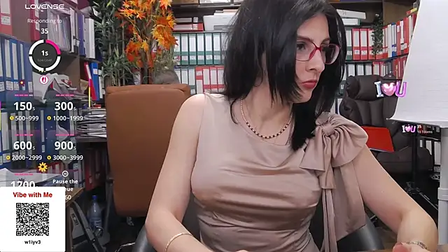 classyladyrellax online show from 12/18/25, 01:39