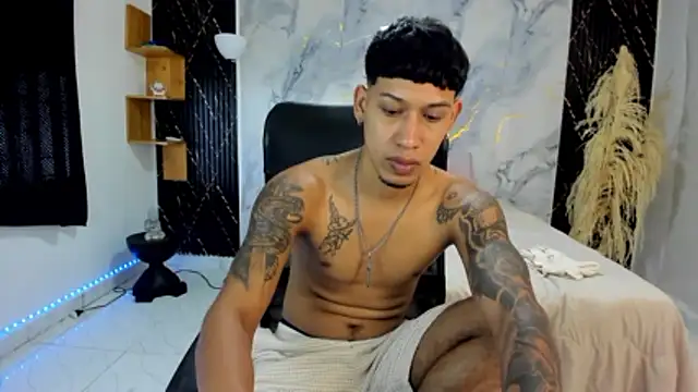 slim master12 online show from 04/12/26, 02:22