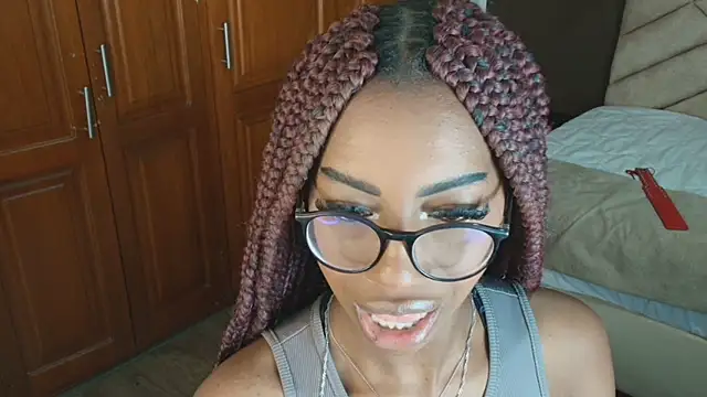 Snapshot of Raquel_jones chatting on 01/26/25, 11:39 Raquel jones online show from 01/26/25, 11:39