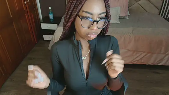 Snapshot of Raquel_jones chatting on 03/15/25, 11:40 Raquel jones online show from 03/15/25, 11:40