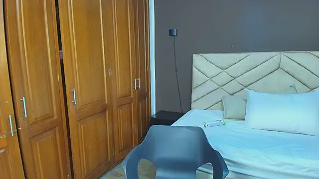 Raquel jones online show from 10/29/25, 11:45