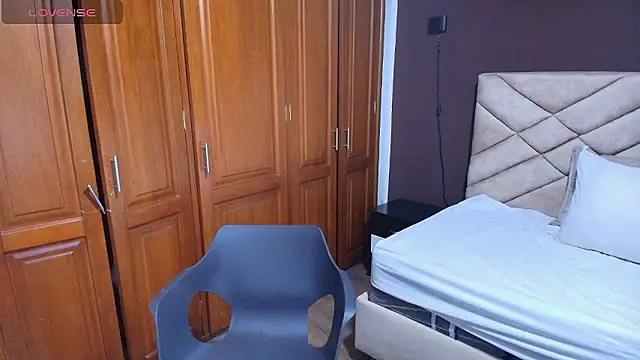 Raquel jones online show from 01/10/26, 12:07