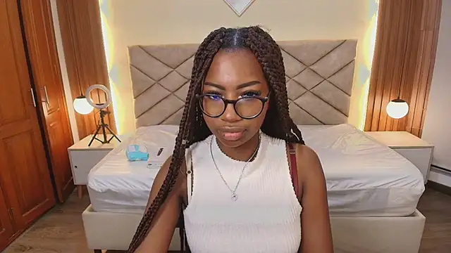 Raquel jones online show from 03/22/26, 11:57