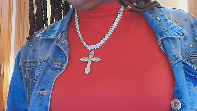 Snapshot of Raquel_jones chatting on 07/31/26, 12:04 Raquel jones online show from 07/31/26, 12:04