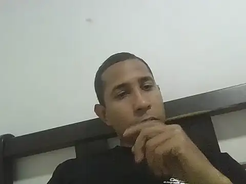 Snapshot of hot_mechanic chatting on 04/27/26, 05:16 hot mechanic online show from 04/27/26, 05:16