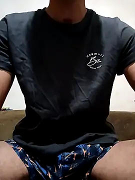 Snapshot of PrnceofBlackk chatting on 09/17/25, 10:33 PrnceofBlackk online show from 09/17/25, 10:33