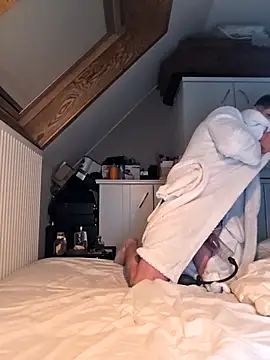 Vekie 007 online show from 11/16/25, 09:20