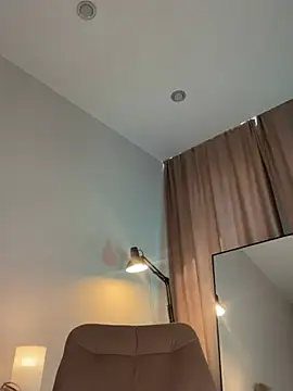 teasecake online show from 03/16/25, 07:48