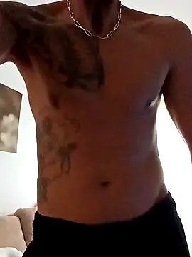 Gigolo profissional online show from 09/29/25, 09:47