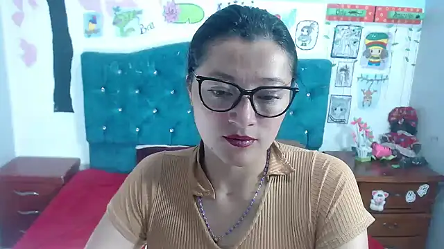 Snapshot of lunazulsj chatting on 11/15/25, 02:02 lunazulsj online show from 11/15/25, 02:02