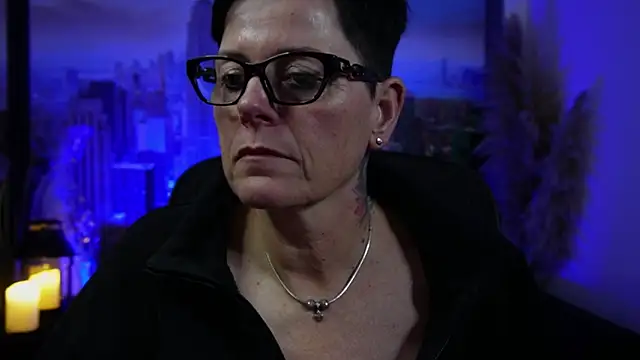 ninarandmann online show from 12/18/25, 08:04