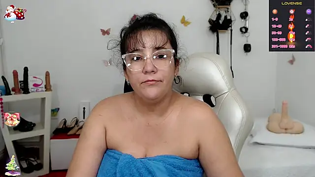 mom hot   online show from 01/14/26, 08:58