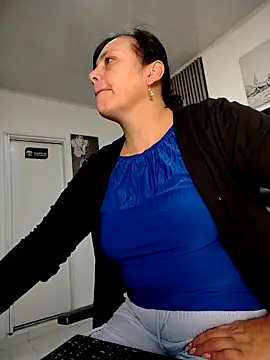 Natasha milf   online show from 03/25/26, 01:17