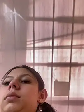 Bonniepark online show from 02/05/25, 06:15