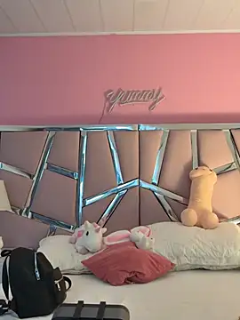 Bonniepark online show from 02/11/25, 11:54