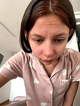 Bonniepark online show from 09/11/25, 05:02