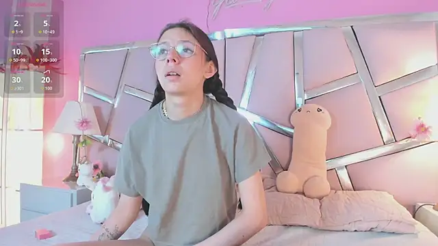 Bonniepark online show from 04/17/26, 05:38